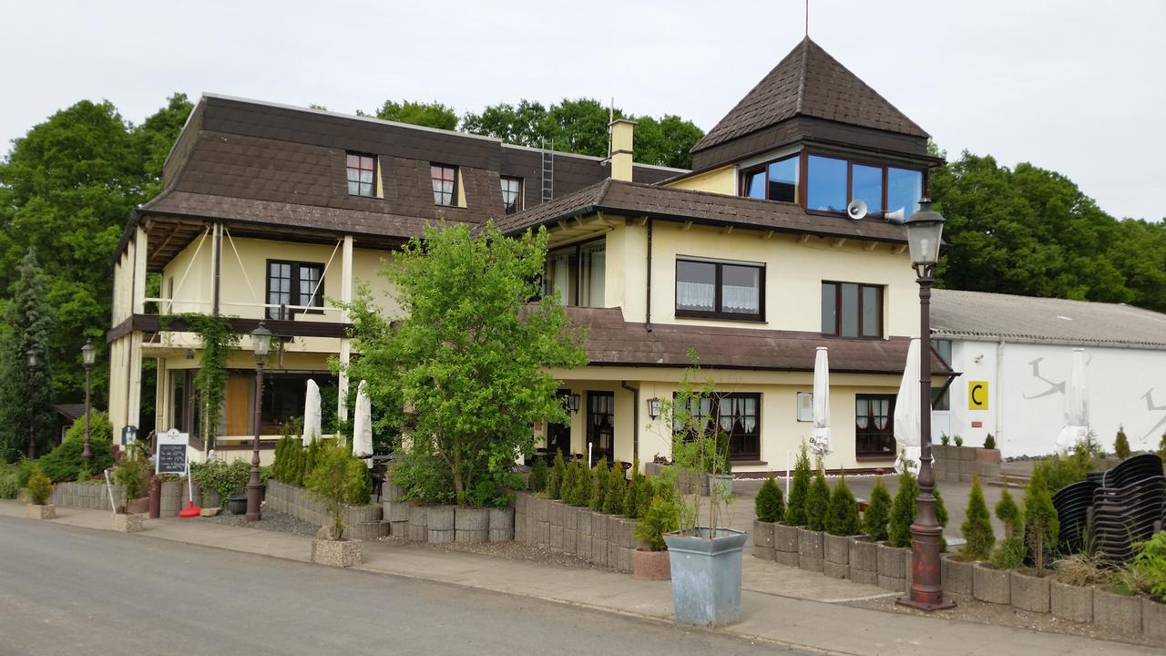 Landhotel Zum Doppeldecker Kirchen  Kültér fotó