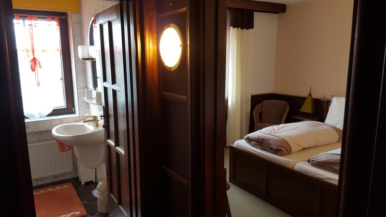 Landhotel Zum Doppeldecker Kirchen  Kültér fotó